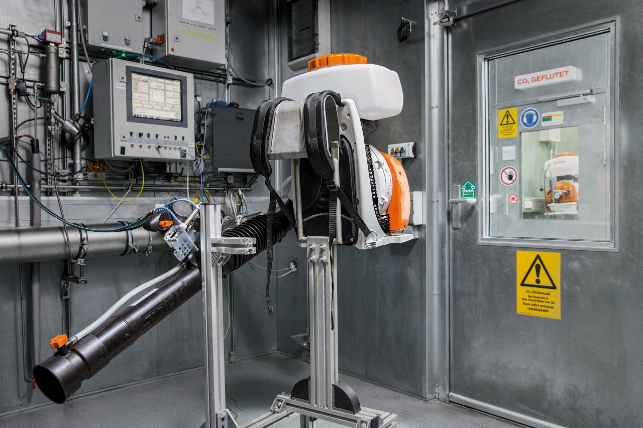 Contrôle de la valeur de CO2 d’un appareil STIHL en cours de développement 
